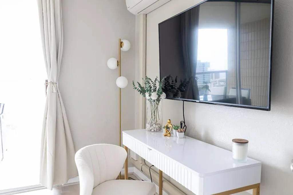 Waikiki Beach 1Bedroom Luxury Condo! هونولولو
